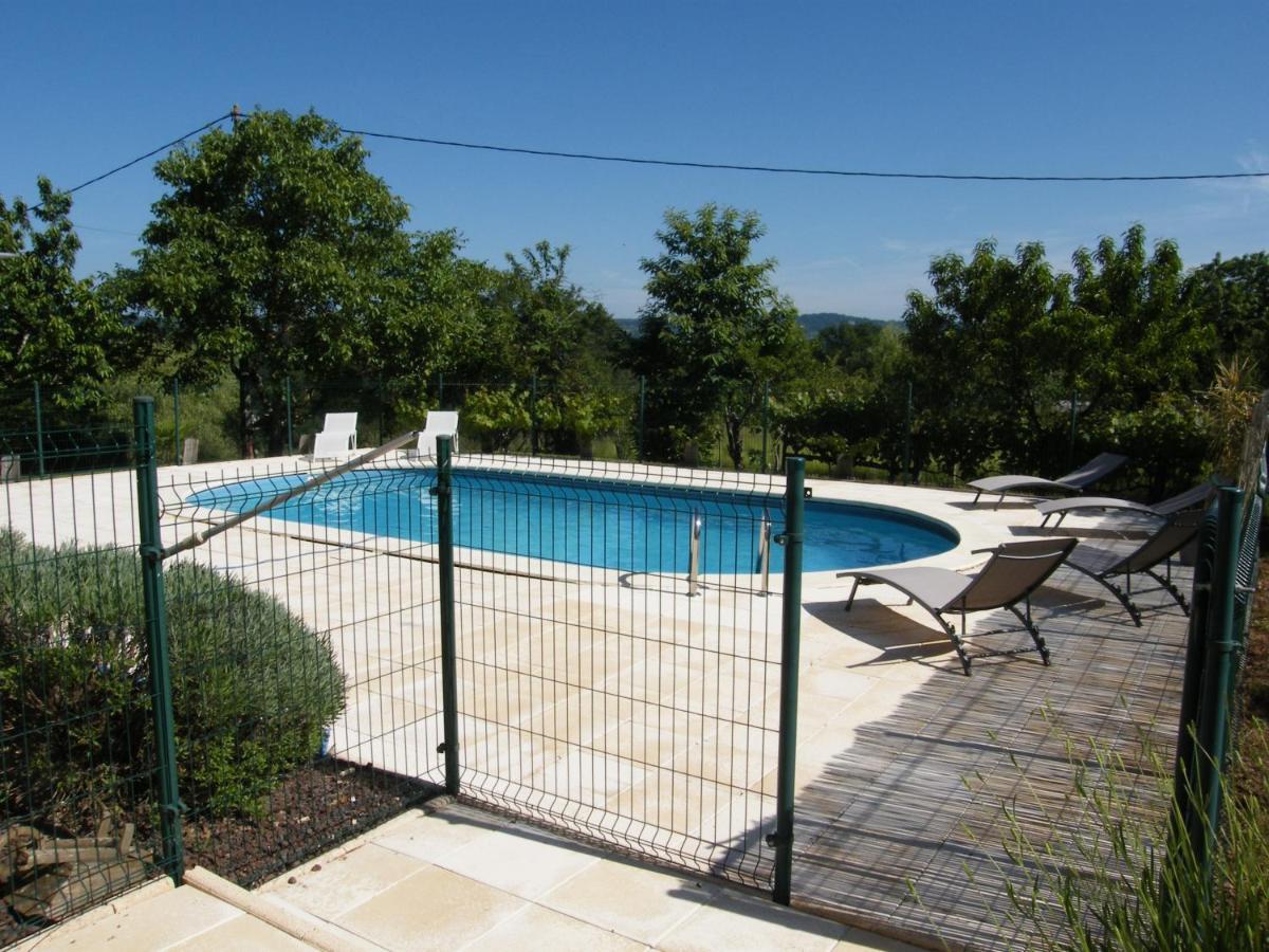 Lou Malinbouzat Villa Brignac-la-Plaine Bagian luar foto